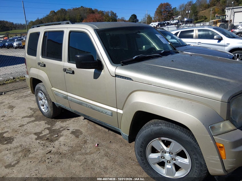 2011 JEEP LIBERTY SPORT · Фото 6