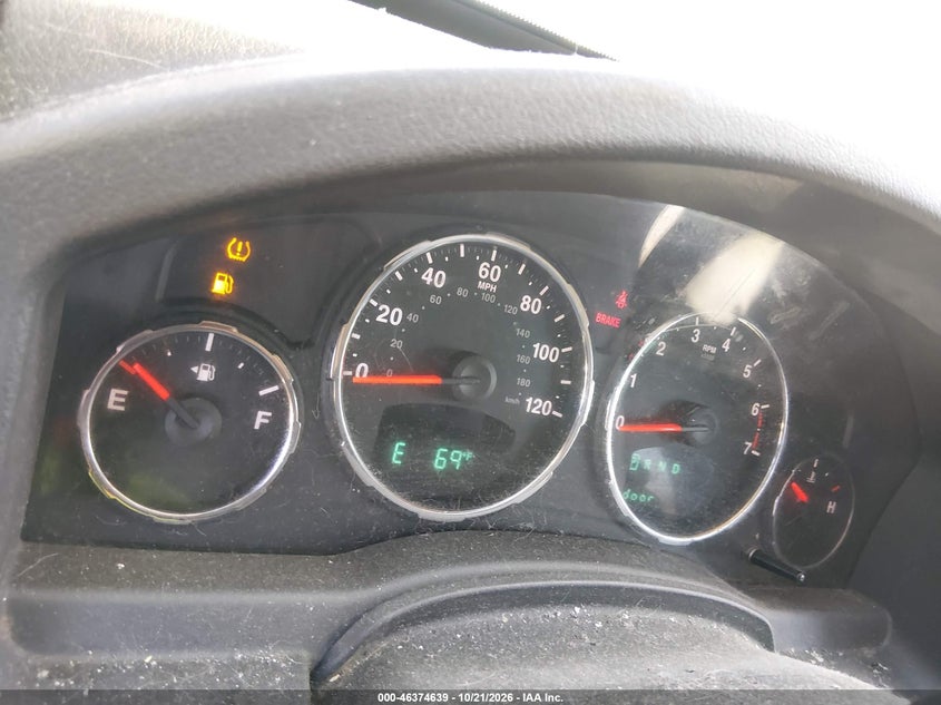2011 JEEP LIBERTY SPORT · Фото 7
