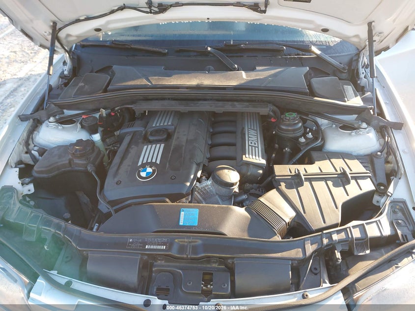 2011 BMW 128I · Photo 10