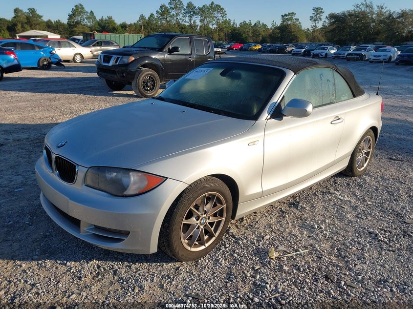 2011 BMW 128I · Photo 2