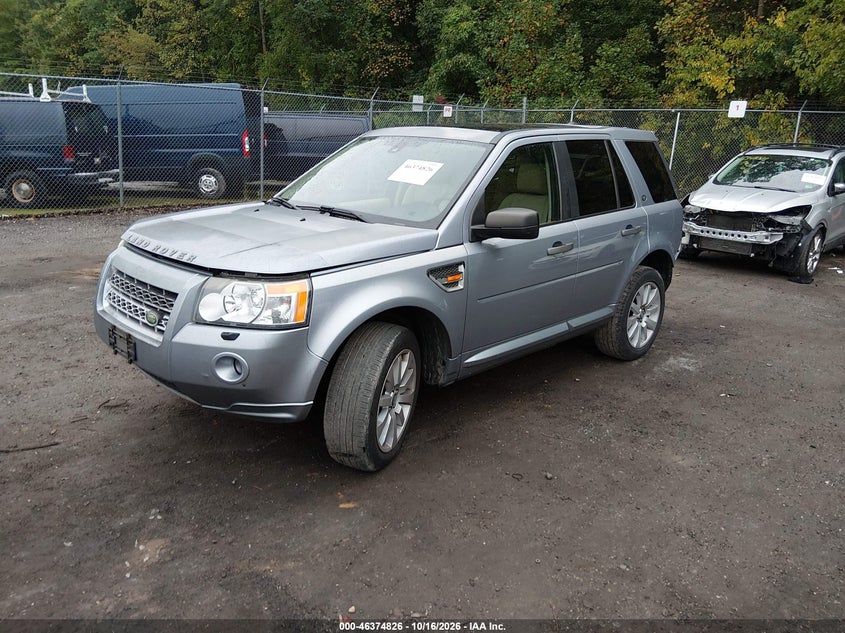 2008 Land Rover Lr2 Hse, Rear, IAAI, VIN SALFR24N18H076382 — photo 2