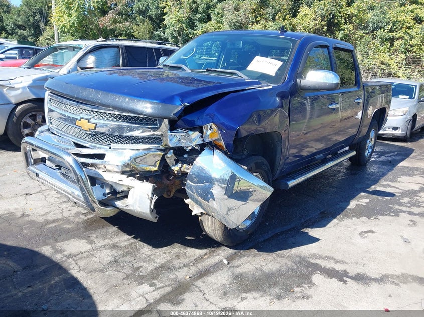 2013 Chevrolet Silverado 1500 Lt, Left Front, IAAI, VIN 3GCPKSE74DG174052 — photo 2
