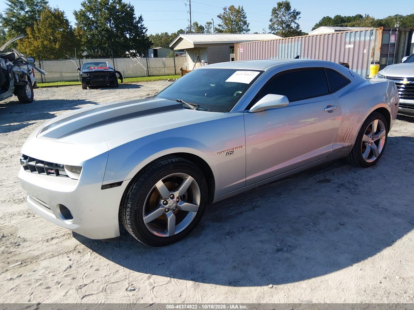 2010 Chevrolet Camaro 2Lt, Interior Burn, IAAI, VIN 2G1FG1EV5A9150640 — photo 2
