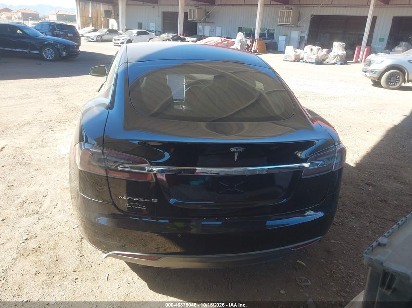 2016 TESLA MODEL S · Фото 17