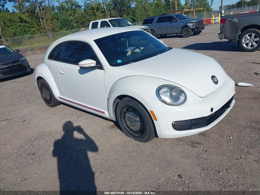 Vin: 3vwj07at7fm645916, lot: 46875441, volkswagen beetle 1.8t 2015 img_1
