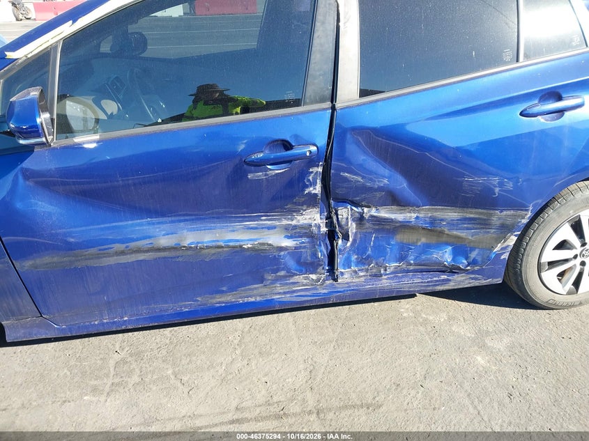 TOYOTA PRIUS - zdjęcie 6