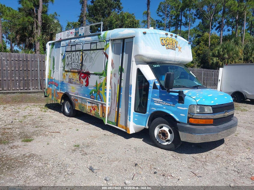 2015 Chevrolet Express Cutaway 4500 Diesel