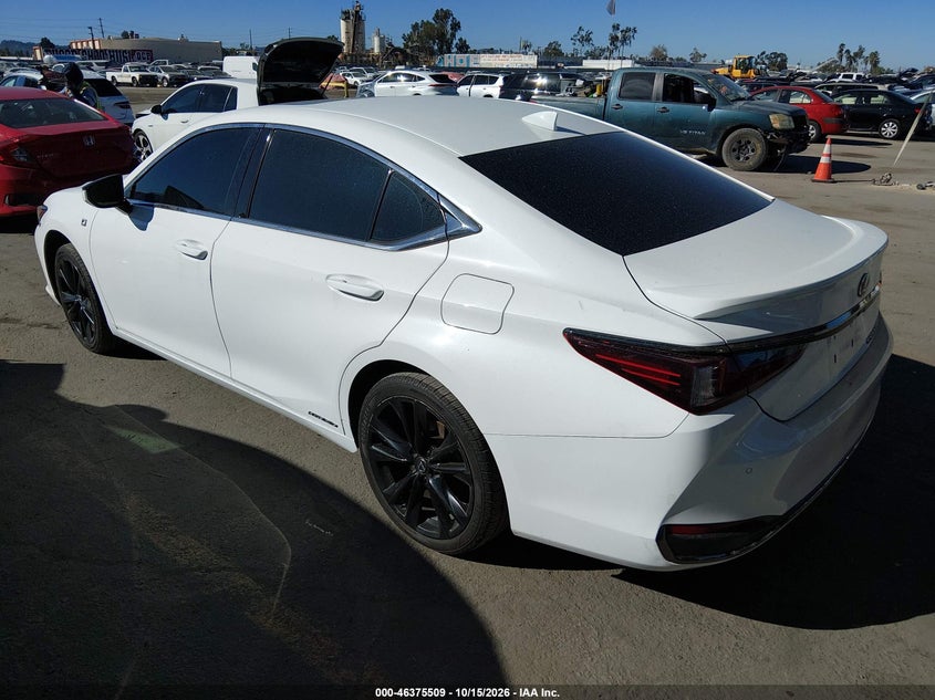Vin: 58aga1c16nu015791, lot: 46875842, lexus es 300h f sport 20223