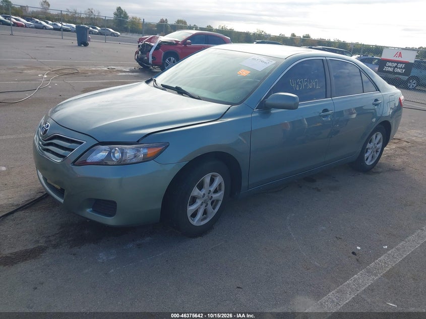 2010 Toyota Camry Le, Правый бок, IAAI, VIN 4T4BF3EK8AR043807 — фото 2
