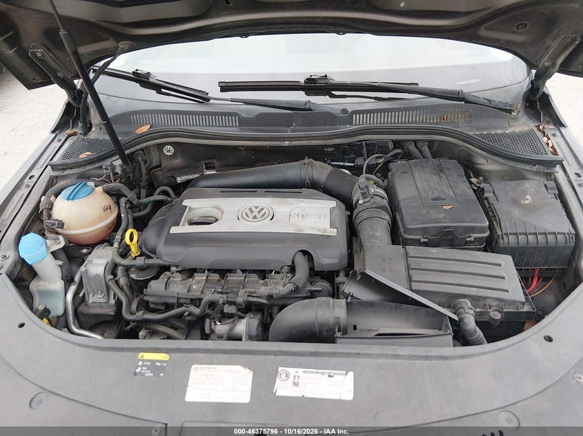 2017 VOLKSWAGEN CC 2.0T R-LINE EXECUTIVE · Photo 10