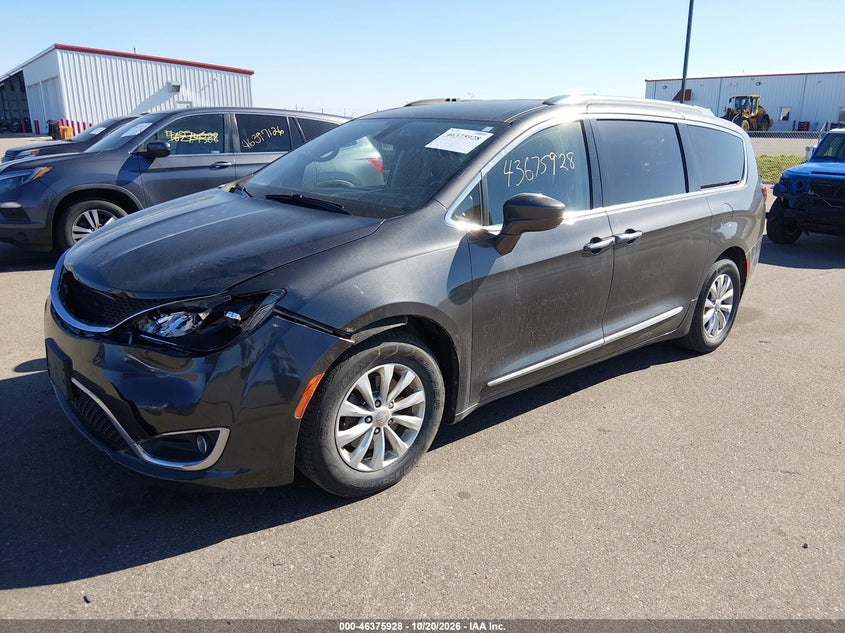 Vin: 2c4rc1bg3jr233554, lot: 46876261, chrysler pacifica touring l 20182