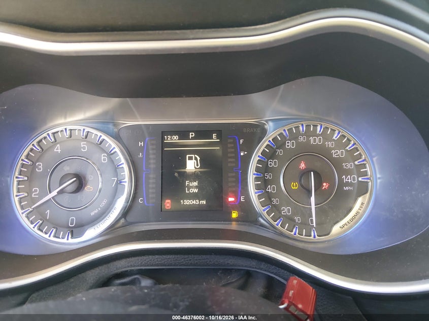 2015 CHRYSLER 200 LIMITED · Фото 7