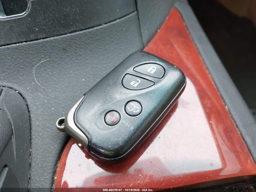2010 LEXUS RX 450H · Photo 11