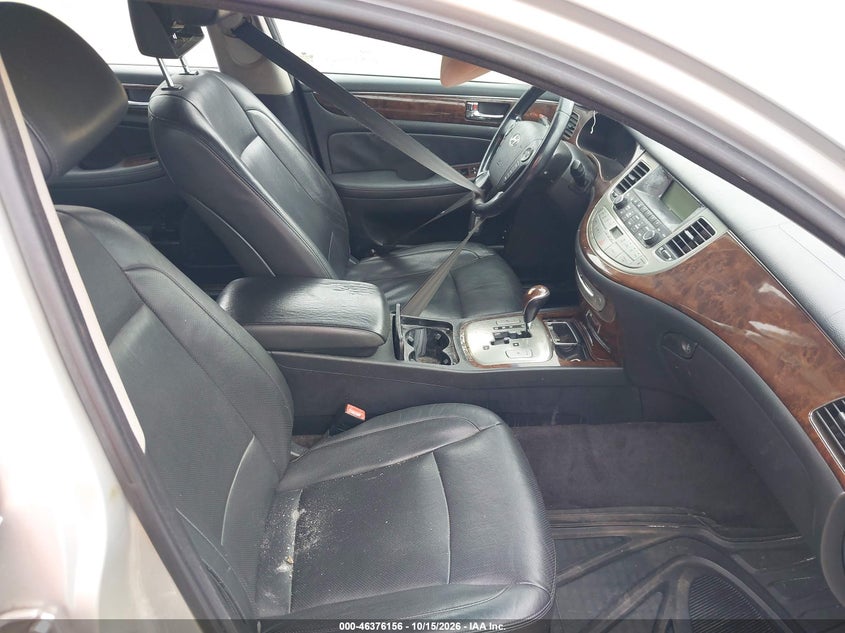HYUNDAI GENESIS 2011 VIN KMHGC4DEXBU131706
