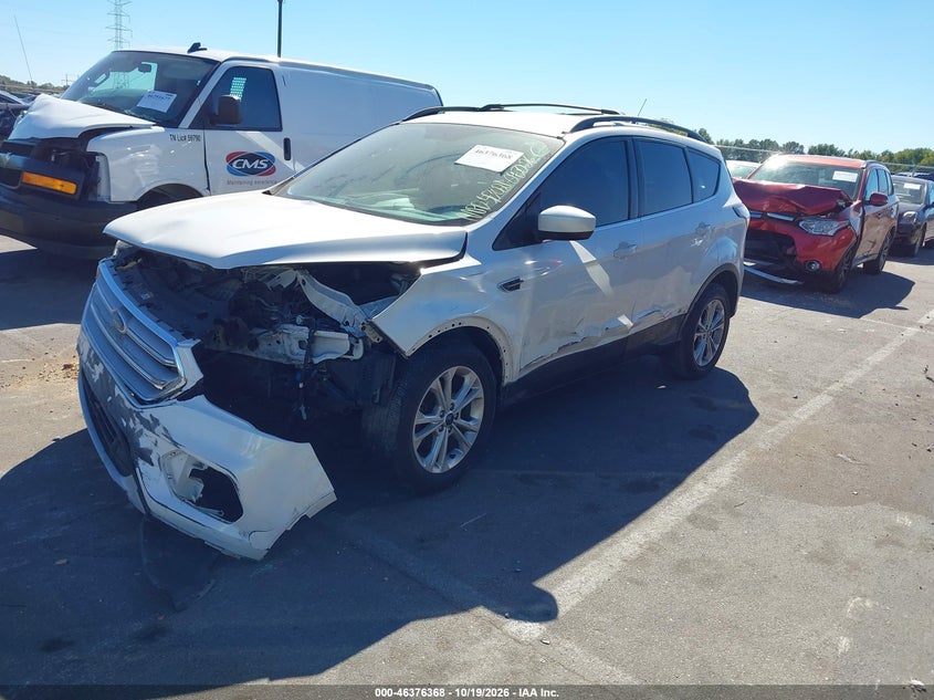 Vin: 1fmcu0hd8jub67561, lot: 46876701, ford escape sel 20182