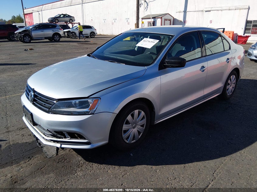 2015 Volkswagen Jetta 2.0L S, Front End, IAAI, VIN 3VW2K7AJ1FM272532 — photo 2