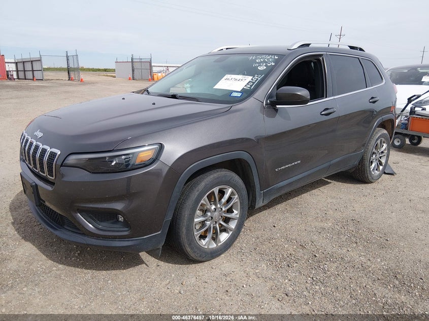 2019 Jeep Cherokee Latitude Plus Fwd, Правый бок, IAAI, VIN 1C4PJLLB6KD146215 — фото 2
