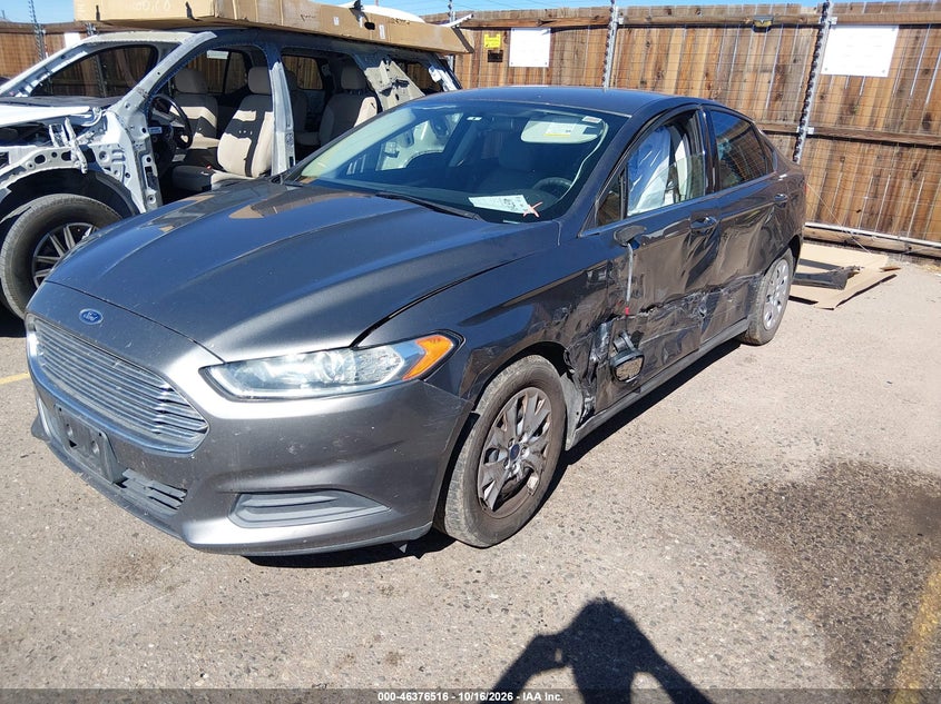 2013 Ford Fusion S, Left Side, IAAI, VIN 3FA6P0G78DR205232 — photo 2