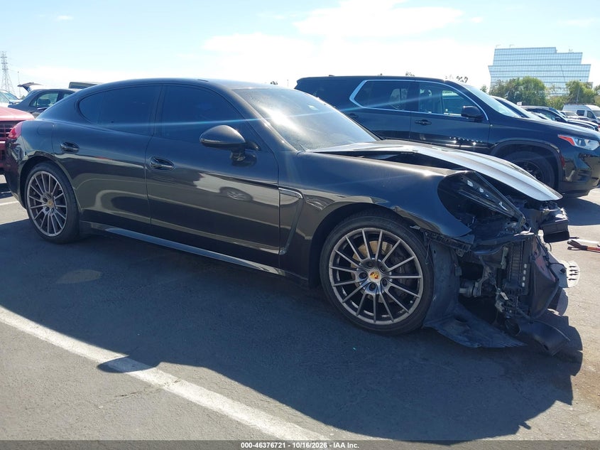 PORSCHE PANAMERA - zdjęcie 1