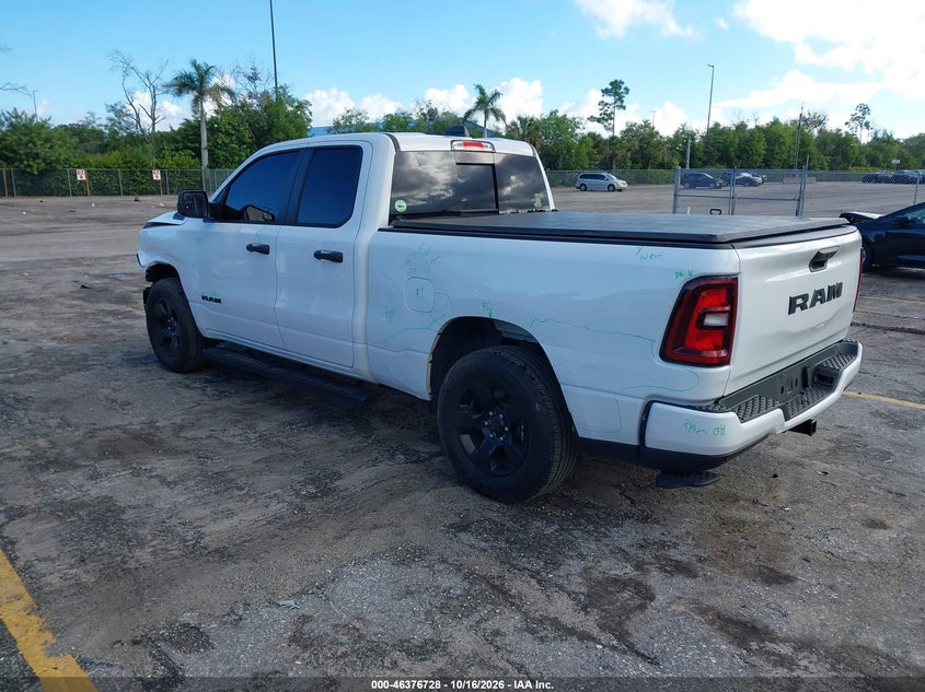 Vin: 1c6srecg2sn569949, lot: 46877061, ram 1500 tradesman  4x2 6'4 box 20253