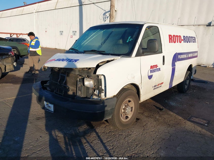 2013 Chevrolet Express 2500 Work Van, Удар спереди, IAAI, VIN 1GCWGFCAXD1127531 — фото 2