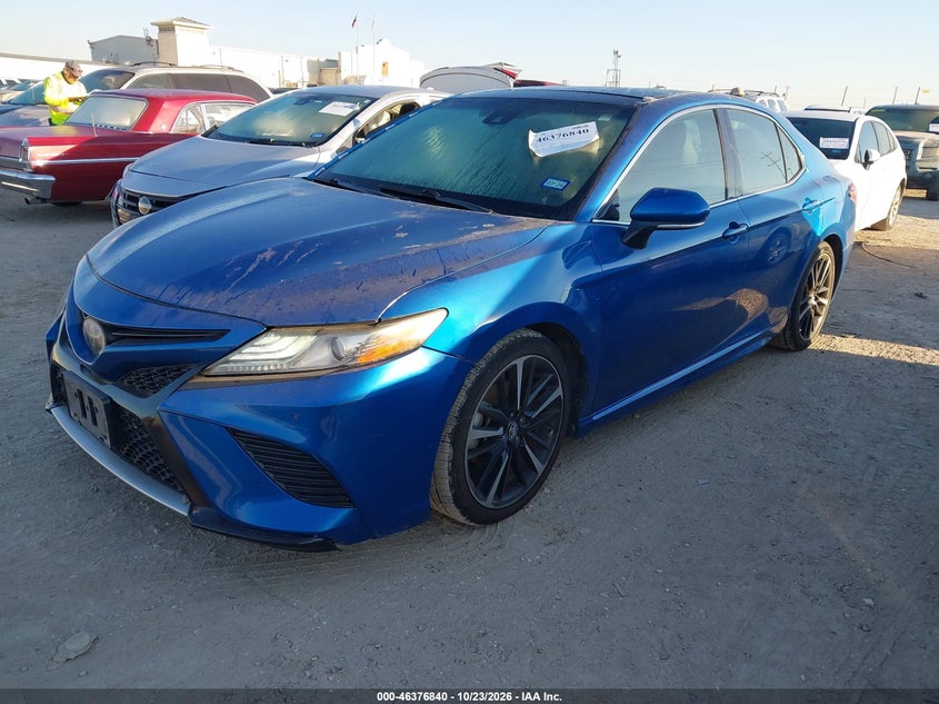 TOYOTA CAMRY - zdjęcie 2