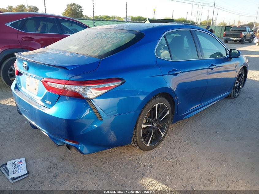 TOYOTA CAMRY - zdjęcie 4