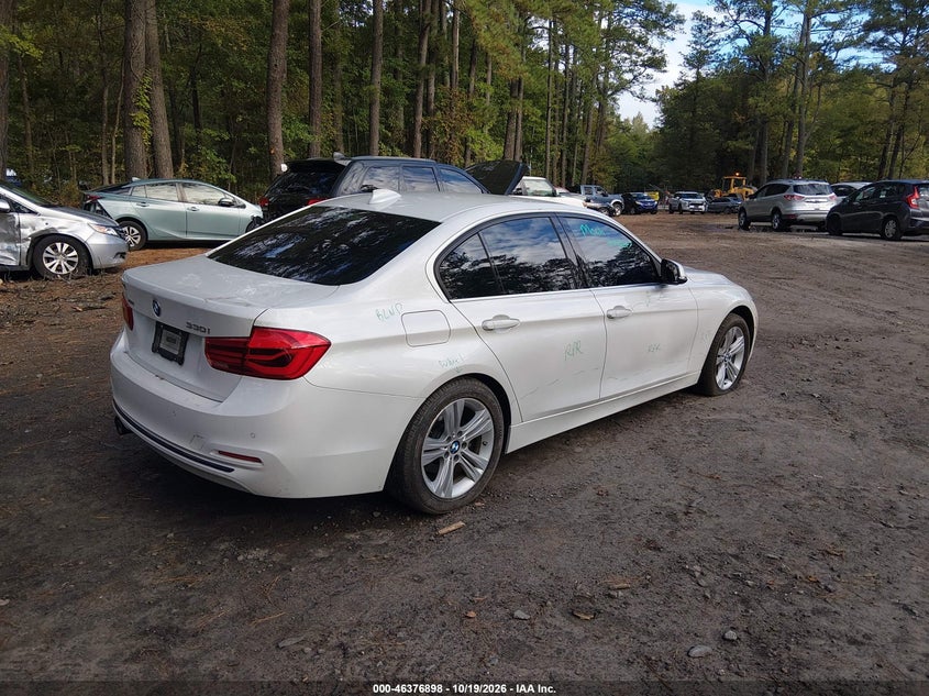 Vin: wba8d9c38ha011428, lot: 46877231, bmw 330i xdrive 20174