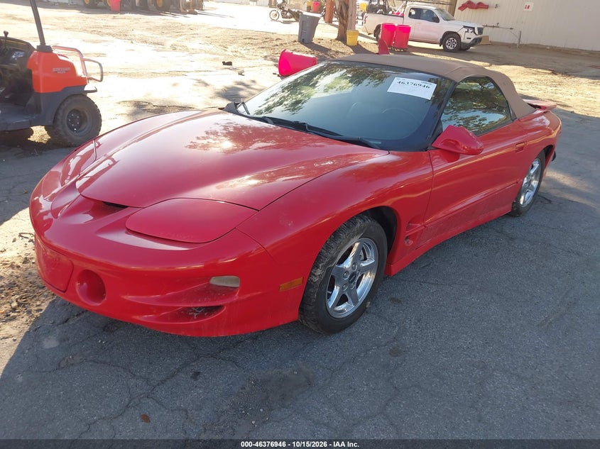 2000 Pontiac Firebird Trans Am, Удар сзади, IAAI, VIN 2G2FV32GXY2103075 — фото 2