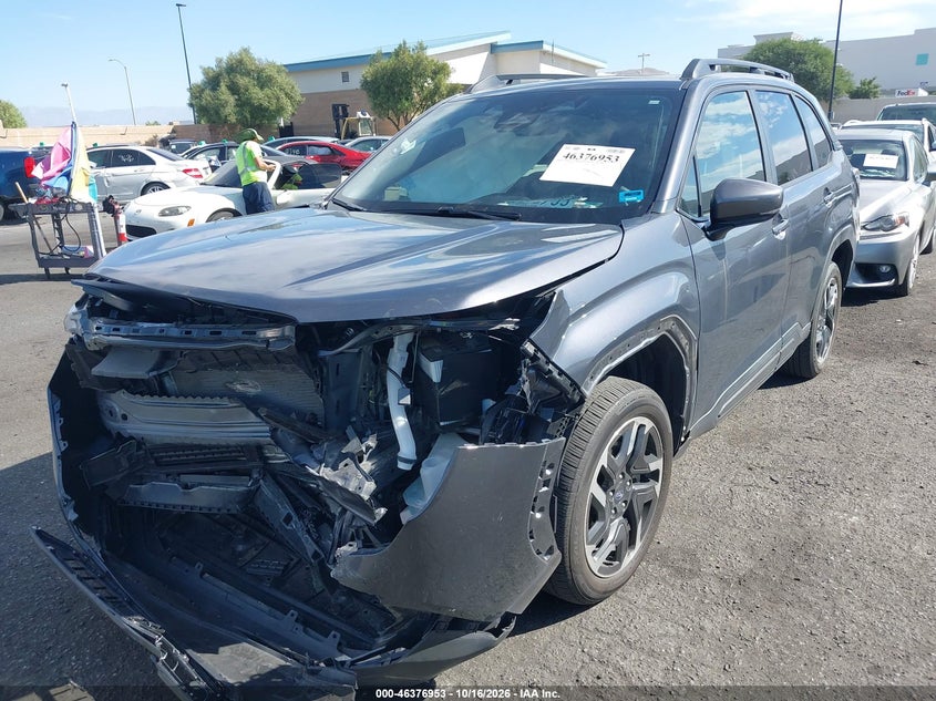 2025 Subaru Forester Limited, Front End, IAAI, VIN JF2SLDRC8SH421619 — photo 2