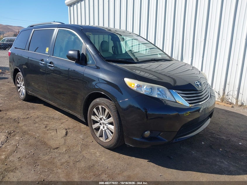 TOYOTA SIENNA - zdjęcie 1