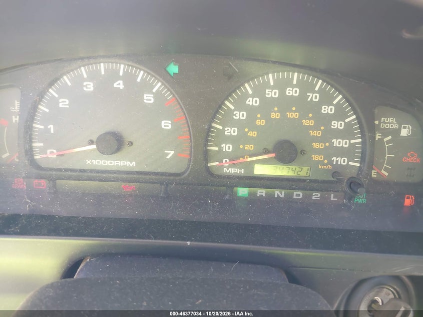 TOYOTA 4RUNNER 2000 VIN JT3GN86R7Y0163247