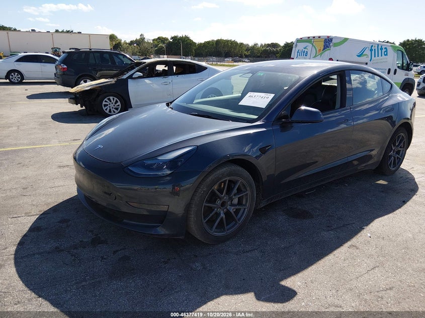 Vin: 5yj3e1ea4pf667848, lot: 46877752, tesla model 3 rear-wheel drive 20232