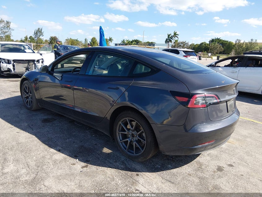 Vin: 5yj3e1ea4pf667848, lot: 46877752, tesla model 3 rear-wheel drive 20233