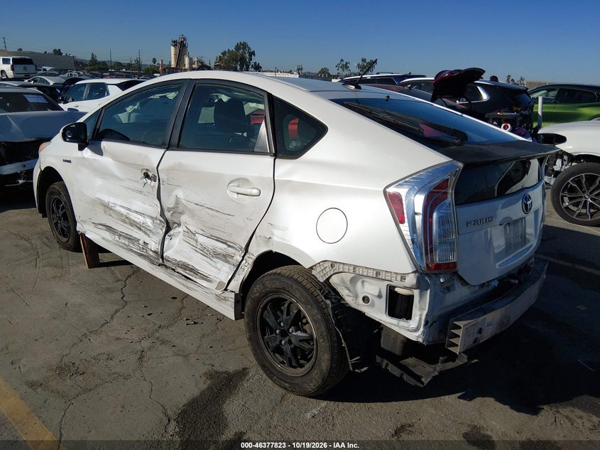 Vin: jtdkn3du1d5586631, lot: 46878156, toyota prius four 20133