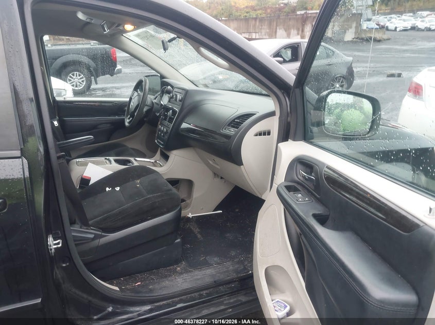 2016 DODGE GRAND CARAVAN SXT · Фото 5