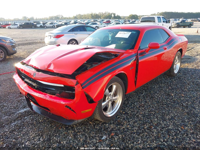 2010 Dodge Challenger R/T, Front End, IAAI, VIN 2B3CJ5DTXAH175267 — photo 2