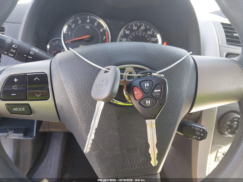 2013 TOYOTA COROLLA S · Фото 11
