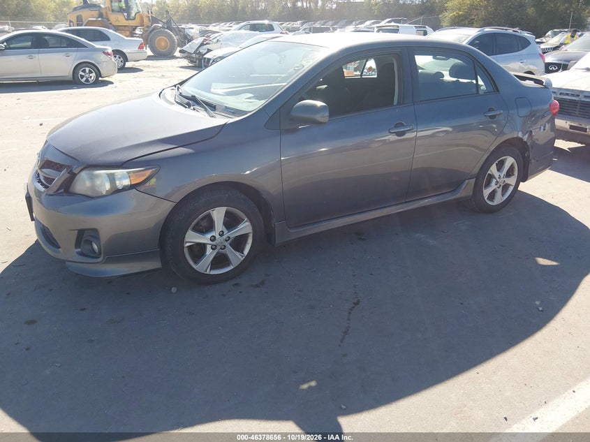 2013 TOYOTA COROLLA S · Фото 2