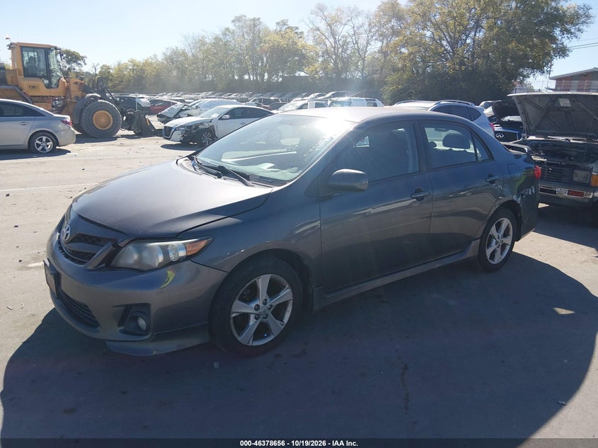 2013 TOYOTA COROLLA S · Фото 6