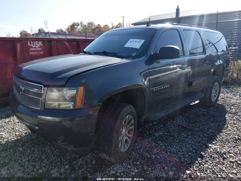 2010 Chevrolet Suburban 1500 Ls, Left Side, IAAI, VIN 1GNUKHE34AR228293 — photo 2