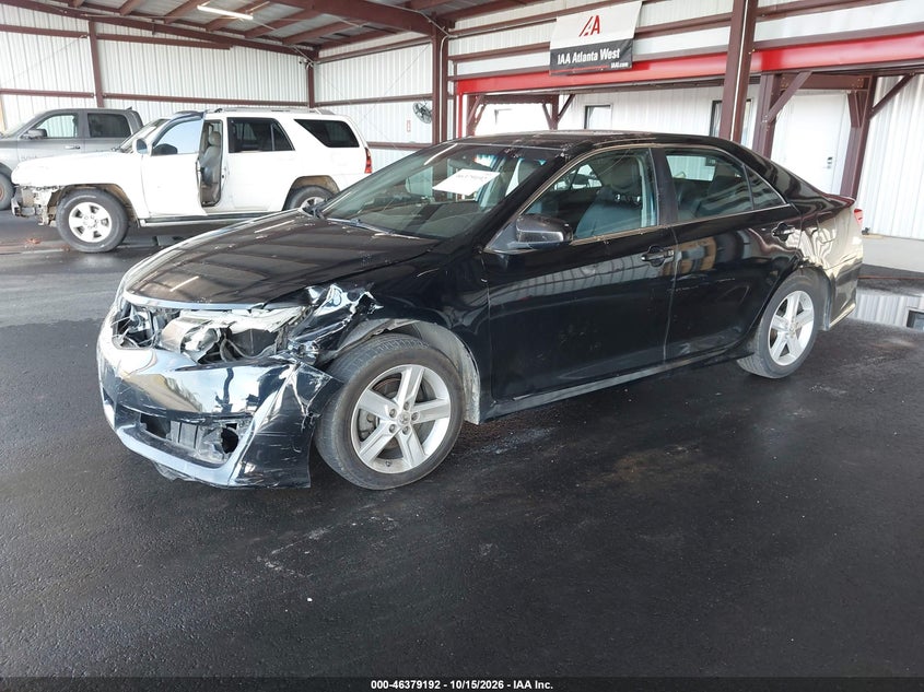 Vin: 4t1bf1fk9eu370221, lot: 46879538, toyota camry se 20142