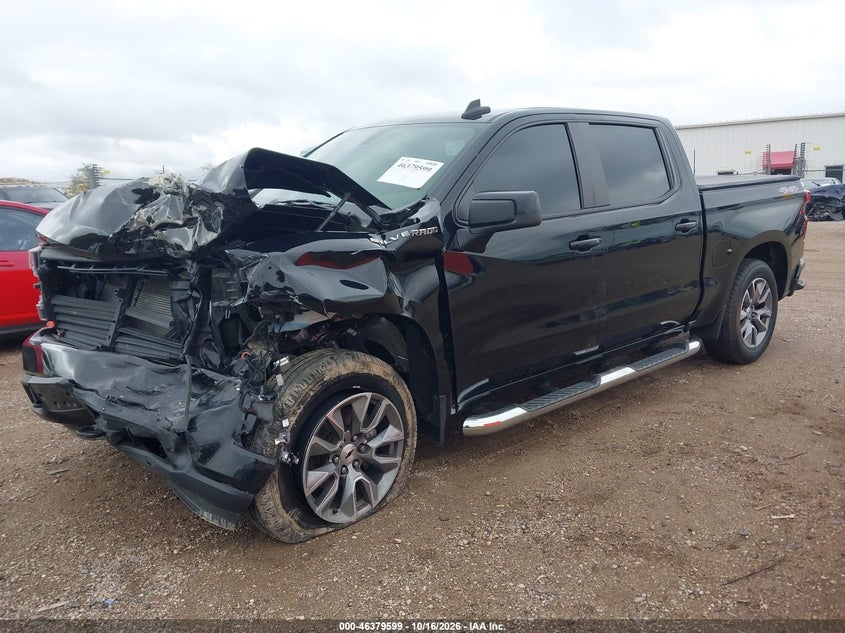 2020 Chevrolet Silverado 1500 4Wd Short Bed Rst, Удар спереди, IAAI, VIN 1GCUYEED4LZ318903 — фото 2