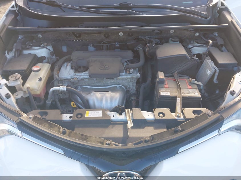 TOYOTA RAV4 - zdjęcie 10