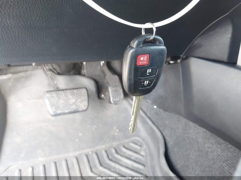 TOYOTA RAV4 - zdjęcie 11