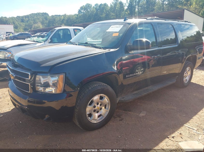 2014 Chevrolet Suburban 1500 Lt, Неизвестно, IAAI, VIN 1GNSCJE04ER132154 — фото 2