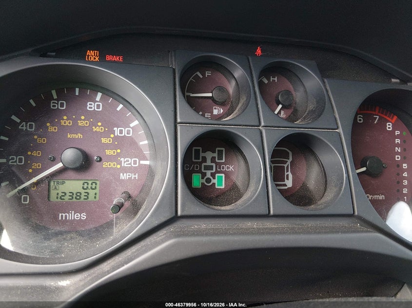 MITSUBISHI MONTERO 2002 VIN JA4MW51R12J053405