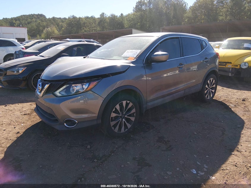 Vin: jn1bj1cp9hw004161, lot: 46880919, nissan rogue sport s 20172