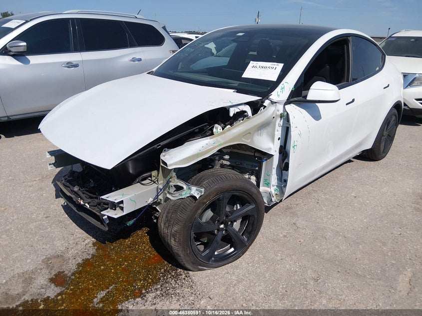 2026 Tesla Model Y Premium Rear-Wheel Drive/Rear-Wheel Drive, Engine Damage, IAAI, VIN 7SAYGDED6TA684172 — photo 2