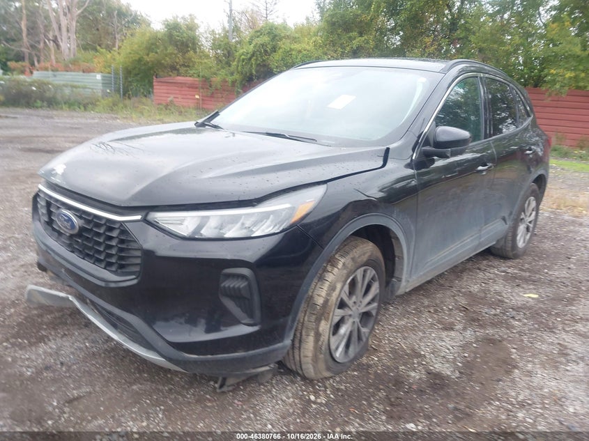 2024 Ford Escape Active, Right Side, IAAI, VIN 1FMCU9GN7RUB00430 — photo 2
